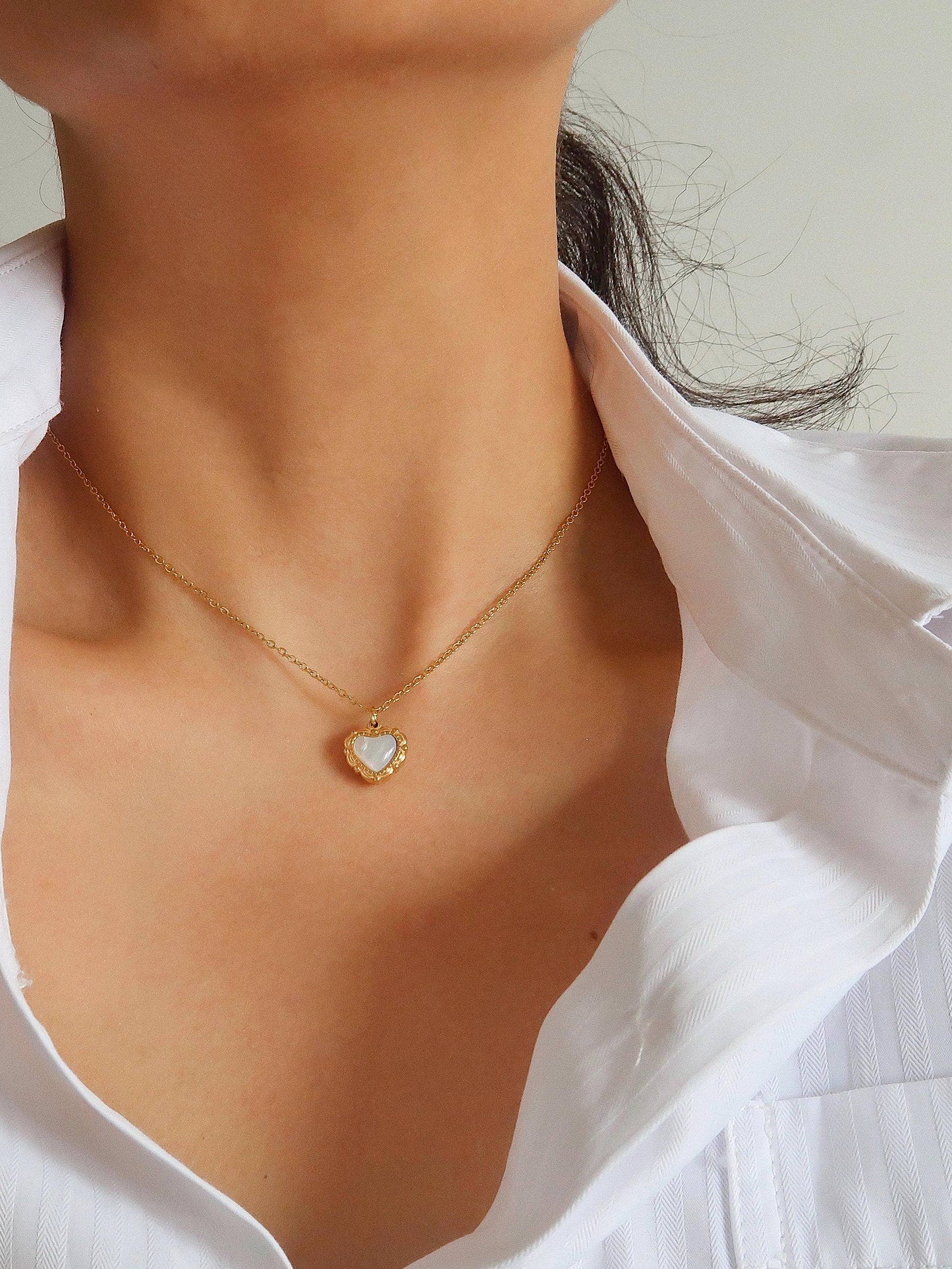 Josie Vintage Heart Pendant Necklace