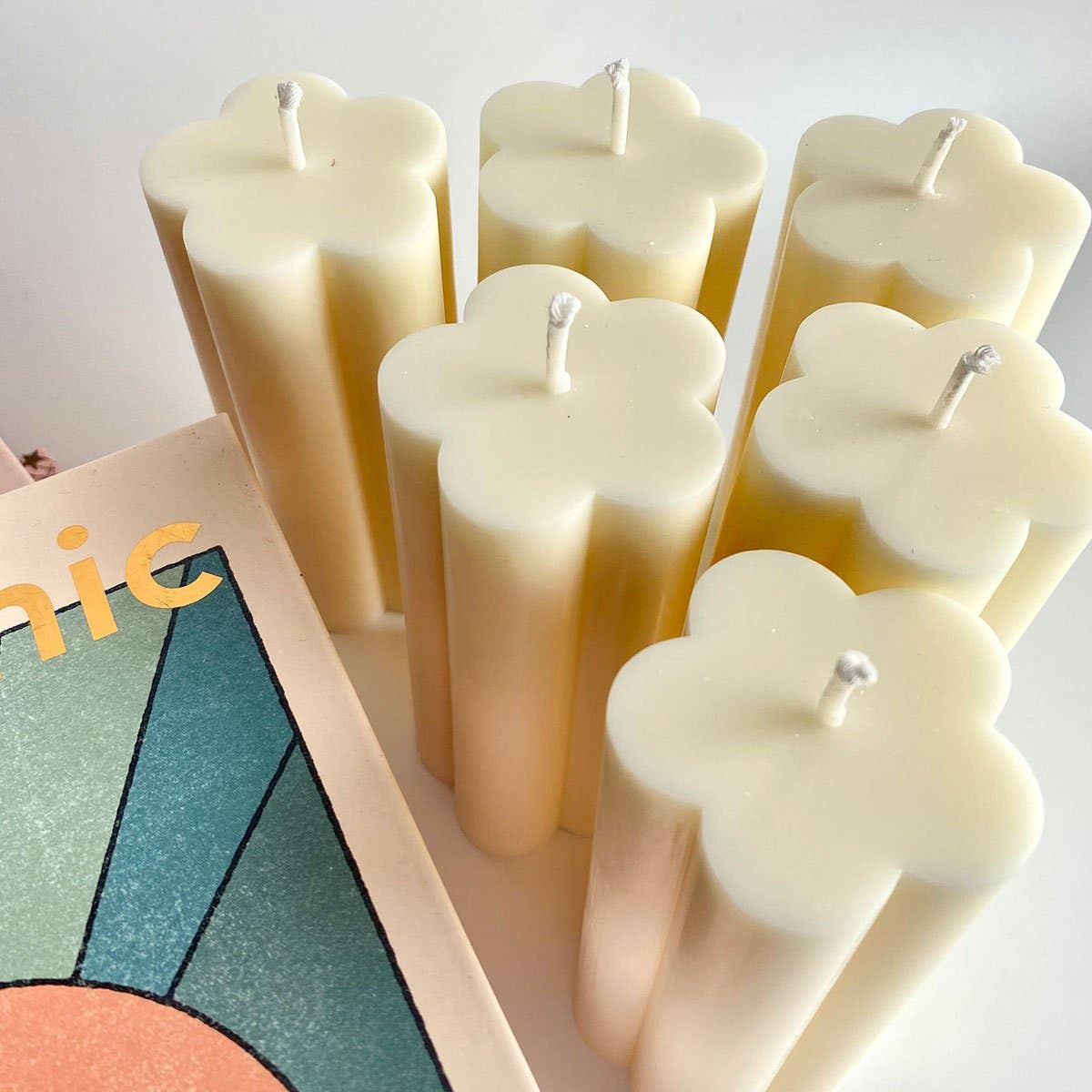 Flower Candle - White